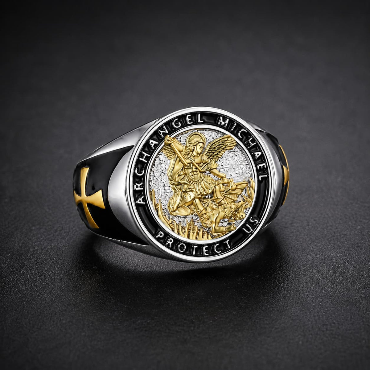 Bague Majesté de Saint Michel en argent 925 sterling avec archange doré, croix templière et inscription Archangel Michael Protect Us