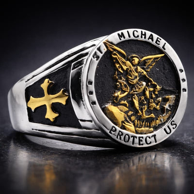 Bague de l’Archange Michel en acier inoxydable avec inscription Protect Us sur fond anthracite