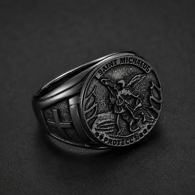 Bague de l’Archange Protecteur en acier inoxydable finition noire et argentée avec motif Saint Michel