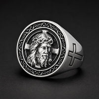 Bague Croix de Jésus en acier inoxydable avec médaillon du Christ et croix latérale