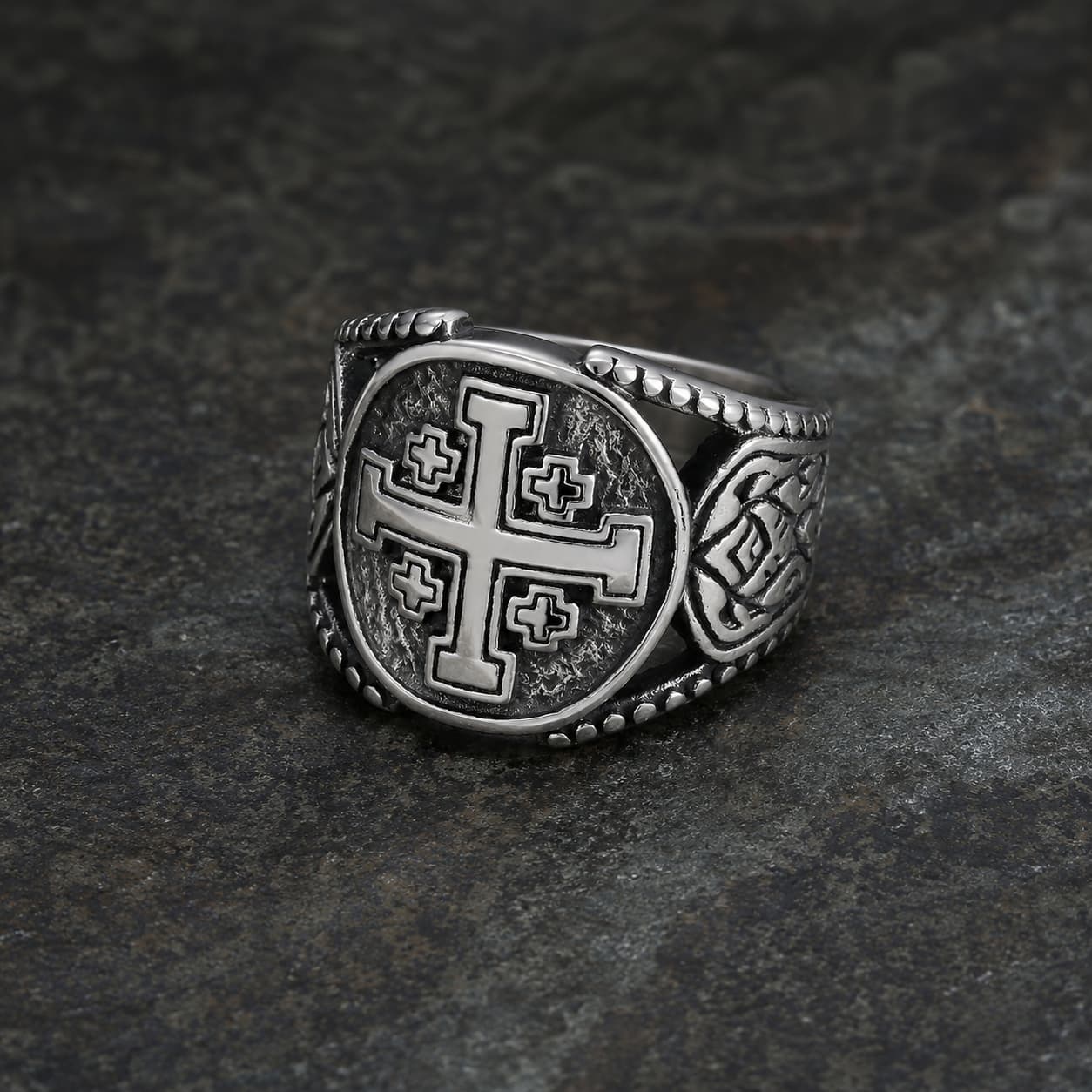 Bague de Saint Jean de Jérusalem en acier inoxydable avec croix de Jérusalem