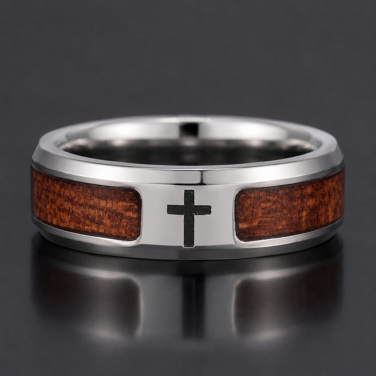 Bague du Dévot en acier inoxydable avec croix noire centrale et inserts bois brun vue de face