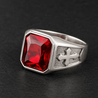 Bague du Gardien du Trésor Templier en acier inoxydable argenté avec pierre rouge et croix latérale