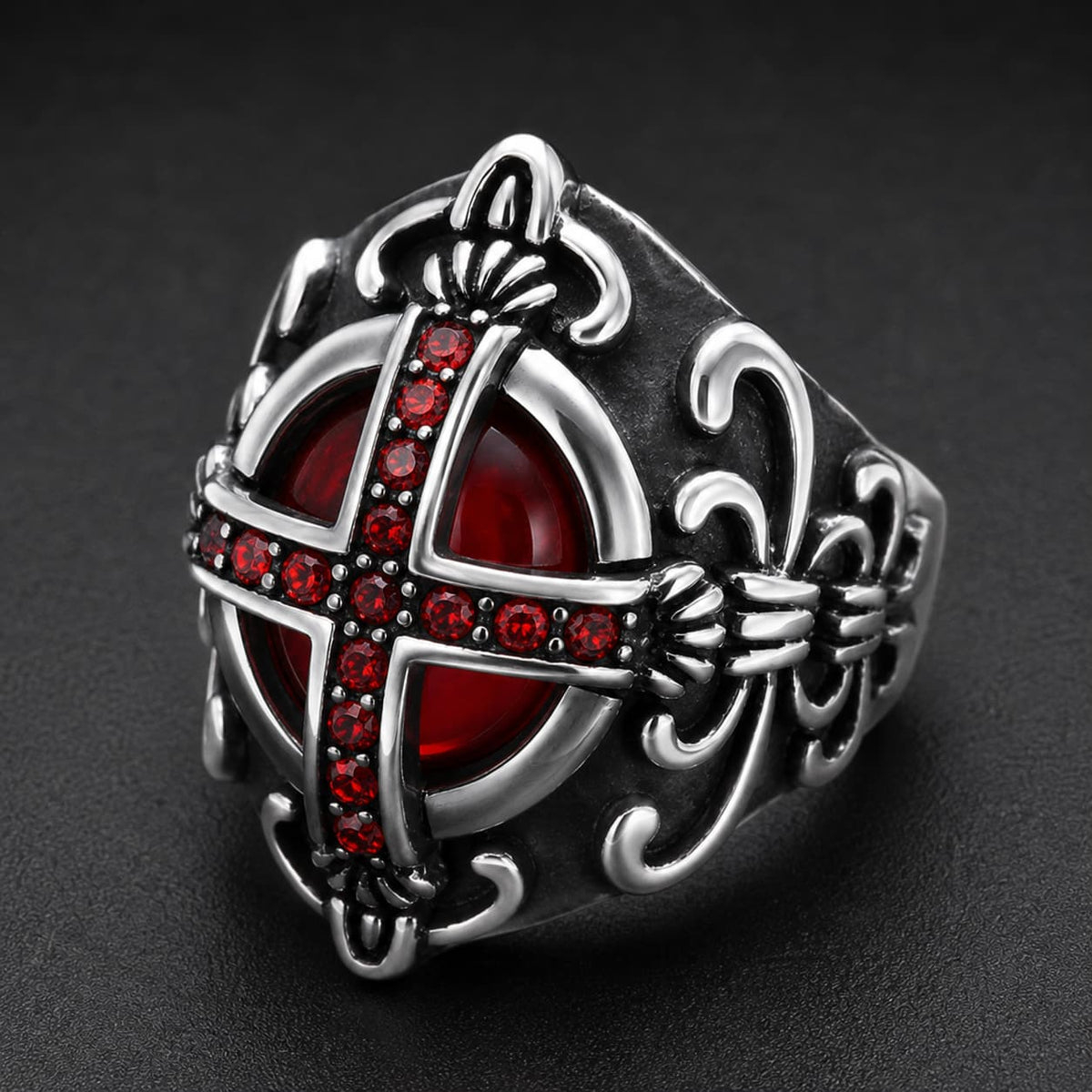 Bague du Juge du Temple en acier inoxydable vue de profil avec ornements noirs et rouges