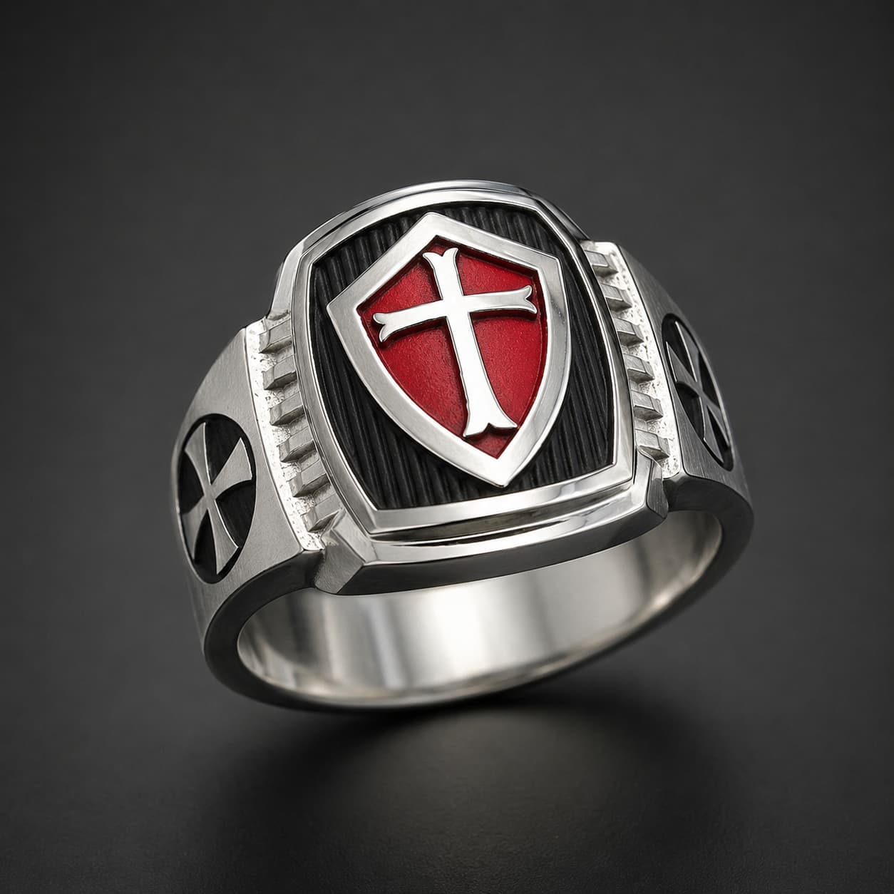 Bague du Sceau des Croisés en acier inoxydable avec blason rouge et croix argentée sur fond anthracite