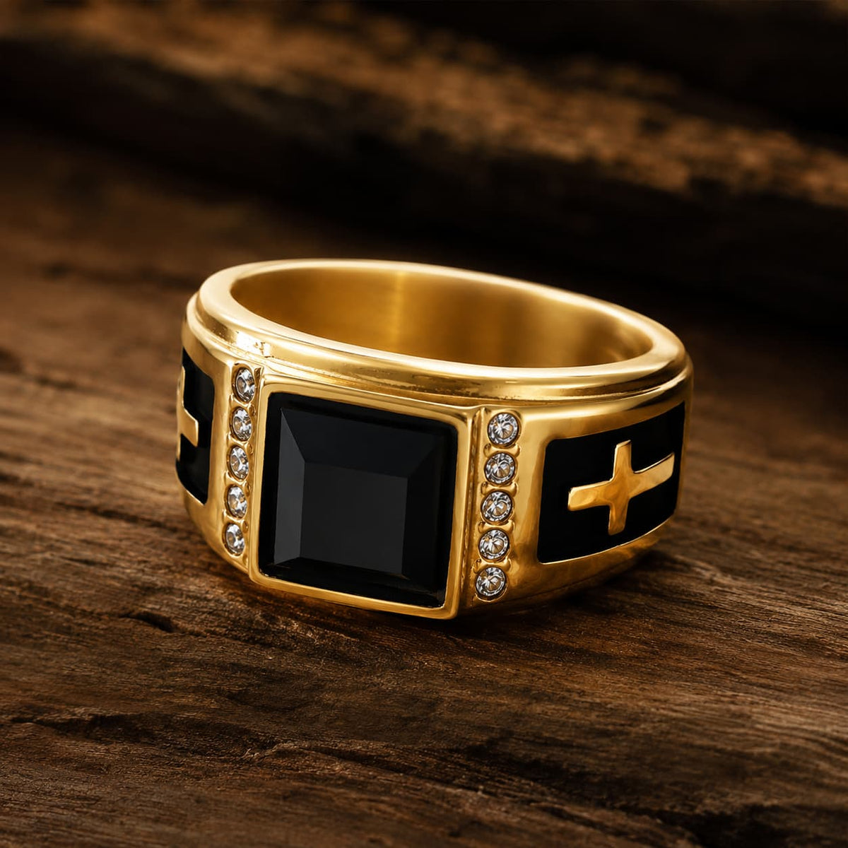 Bague du Vœu Templier en acier inoxydable dorée avec pierre noire sur bois