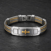 Bracelet du Chevalier en acier inoxydable argent et or sur fond anthracite texturé