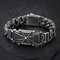 Bracelet de la Seigneurie en acier inoxydable avec croix templière sur fond anthracite texturé