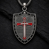 Verso du Collier du Bouclier du Croisé avec croix rouge et inscription Éphésiens 6