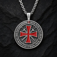Verso du Collier du Chevalier de l’Armure de Dieu en argent 925 avec croix rouge