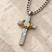 Collier de la Couronne d’Épines en acier argenté et doré sur pierre claire