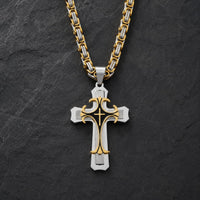 Collier Croisé de l’Espoir en acier inoxydable avec pendentif croix bicolore doré et argenté sur ardoise sombre