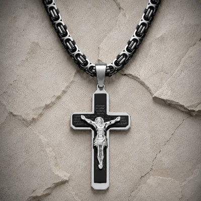 Collier de la Foi du Temple en acier inoxydable noir et argenté avec pendentif crucifix sur pierre médiévale claire