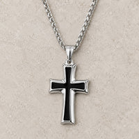 Collier Ordre du Temple argenté et noir en acier inoxydable sur pierre claire
