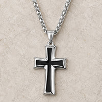 Variante argentée et noire du Collier Ordre du Temple sur pierre médiévale claire