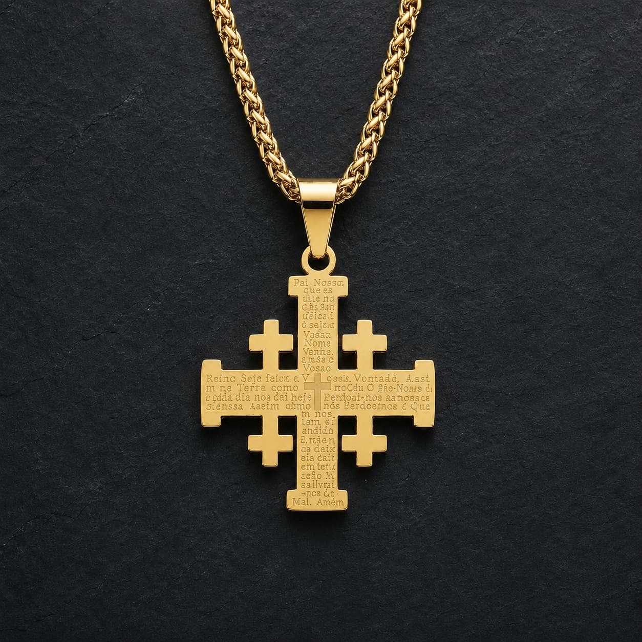 Variante dorée du Collier de l’Ordre du Saint Sépulcre en acier inoxydable sur fond anthracite texturé
