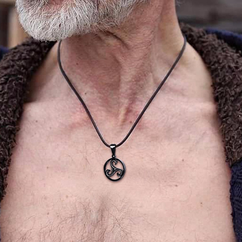 Edelstahl Anhänger Kette Halskette Triskele Triskel schwarz Silber Wikinger Edelstahl Anhänger Kette Halskette Triskele Triskel schwarz Silber Wikinger